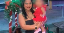Com filha no colo, mãe é atropelada e morta por carro desgovernado em Santa Catarina