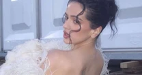 Rosalía recebe Karol G em show da "LUX Tour" e colombiana desabafa sobre ex: "Falta de consideração"