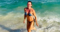 Treino 6x por semana, dieta simples e zero álcool: Carla Marins, de 'História de Amor', entrega segredo do corpo super definido aos 56 anos