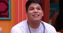 Ex-bbb Guilherme Vilar faz aula de canto e pode investir na carreira de cantor: 'Gosto muito'