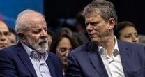 Lula lança ação habitacional na Favela do Moinho enquanto Tarcísio entrega apartamentos no ABC