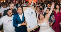Casal ganha vídeo e camisa autografada por Neymar em festa de casamento: 'Um presente muito especial'