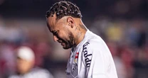 Neymar lesionado DE NOVO? Jogador do Santos tem edema na coxa e pode dizer 'adeus' à convocação para a Seleção: 'Dores para andar'