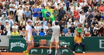 'Fonsequismo' invade Roland-Garros: torcida do brasileiro João Fonseca marca torneio de tênis francês