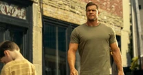 Reacher: Série do Prime Video perdeu um ator repentinamente para a 4ª temporada, mas já achou seu substituto