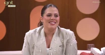 Grávida, Tati Machado se emociona no 'Saia Justa' e desabafa sobre anúncio: 'Felicidade'