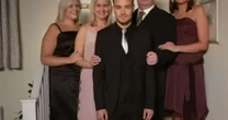 Irmã de Liam Payne presta homenagem no aniversário do One Direction