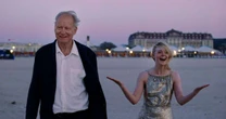 'Valor Sentimental', com Stellan Skarsgård e Elle Fanning, ganha trailer oficial; assista
