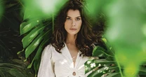 Alinne Moraes deixa fama de lado para viver sua essência: 'Evito alimentar meu nome'