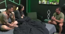 Power Couple: Após partir para cima, Dhomini pede desculpas para Carol: 'Vergonha'