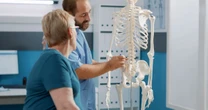 Mais de 2,5 mil aguardam transplante de medula no Brasil