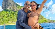 Antes do Bento nascer, Carol Peixinho e Thiaguinho curtem viagem romântica: 'Mágica'