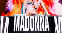 Madonna estreia faixas inéditas de Confessions II em show surpresa