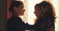 Cena de sexo entre Alinne Moraes e Alice Carvalho em 'Guerreiros do Sol' empolga o público