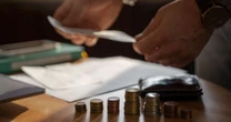 Falta de limite da ANS impacta famílias com planos coletivos
