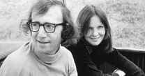 Woody Allen presta homenagem a Diane Keaton: 'O som do seu riso ainda ecoa na minha cabeça'