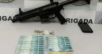 Jovem de 19 anos é preso com submetralhadora 9mm em Caxias do Sul
