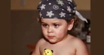 Há cerca de 55 anos, esse bebê bochechudo, de olhar penetrante e bandana no cabelo jamais imaginou que seria famoso vilão em novela da Globo. Reconhece?