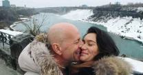 Entenda por que Bruce Willis e a mulher decidiram morar em casas separadas