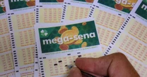 Idoso perde R$ 100 mil após cair no golpe do bilhete premiado em Ijuí