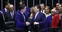 Motta, Alcolumbre e relator de projeto de anistia marcam reunião 'na calada da noite'