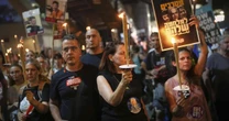 Protesto em Tel Aviv pede fim da guerra; Brasil deplora plano de Israel para ocupar Cidade de Gaza