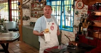 Dei adeus ao iFood depois que aprendi esse hambúrguer no pão francês com Érick Jacquin, jurado do 'MasterChef Brasil': é simples e cabe na dieta