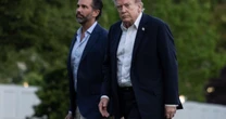 Trump diz que atirador tinha 'possível obsessão' pela Casa Branca após ataque próximo ao prédio