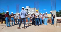 Alunos visitam obra do Residencial Central Park, em Curvelo