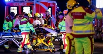 Ataque de motorista contra multidão em Parada Gay de Berlim deixa ao menos um morto e 16 feridos