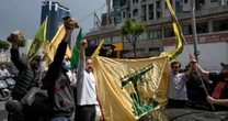 Israel bombardeia o Líbano enquanto Hezbollah resiste a plano de paz negociado nos EUA