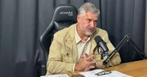 "Se o governador quiser, eu coloco ele no carro e vamos visitar as casas entregues", diz Paulo Pimenta