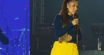 'Tô suando': a emergência inesperada que fez Simone Mendes provocar reação maluca dos fãs em show no RN; cantora saiu do palco às pressas