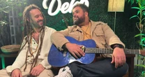 DEKO e Gabriel Elias celebram parceria de uma década em "Pele Morena"