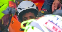 Os resgates de dois meninos de 11 anos presos após dias nos escombros dos terremotos na Venezuela
