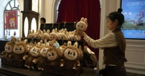 Polícia chinesa descobre quadrilha que falsificava bichos de pelúcia Labubu