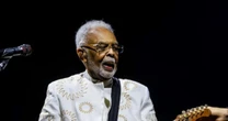 Gilberto Gil receberá Liniker, Paralamas, Nando Reis e mais atrações no cruzeiro Tempo Rei