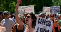 Milhares protestam em Madri, na Espanha, contra a escassez de moradias e o aumento dos aluguéis