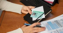 Vistos de trabalho são alternativas ao 'Trump Card'
