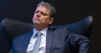 Tarcísio posta vídeo com gesto a evangélicos após pesquisa mostrar rejeição de Lula neste eleitorado