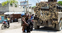 Haiti vive colapso e recebe chefe da ONU em meio a violência e rejeição à organização