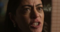 Bia volta para a mansão dos Alencar, Clarice questiona Zélia sobre relação com Juliano, e Beto devolve anel para Beatriz; veja o que vai acontecer em Garota do Momento nesta segunda