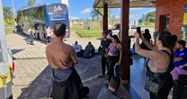 Mulher perde exame admissional e posse de concurso após atraso de mais de 15 horas em rodovia