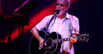 Cat Stevens adia turnê nos Estados Unidos por problemas com visto