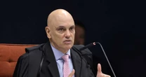 Minuta golpista foi mudada para atender vontades de Bolsonaro, diz Moraes ao elevar tom