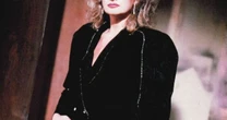 Bonnie Tyler sai do coma, mas permanece em estado grave na UTI