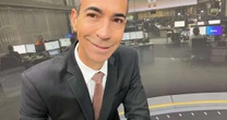 Telespectadora rouba a cena no "'Bom Dia SP' ao mandar beijo para Tralli e pedir selfie ao vivo