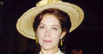 Por onde anda Ângela Vieira, a megera Janete de 'Terra Nostra'? Aos 73 anos hoje, atriz veterana debate importante questão de saúde da mulher na web