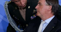 Bolsonaro mandou Cid distribuir remédios proibidos durante pandemia, diz jornal