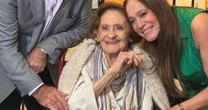 Susana Vieira e Tony Ramos reencontram Laura Cardoso nos Estúdios Globo: 'Atriz fantástica'